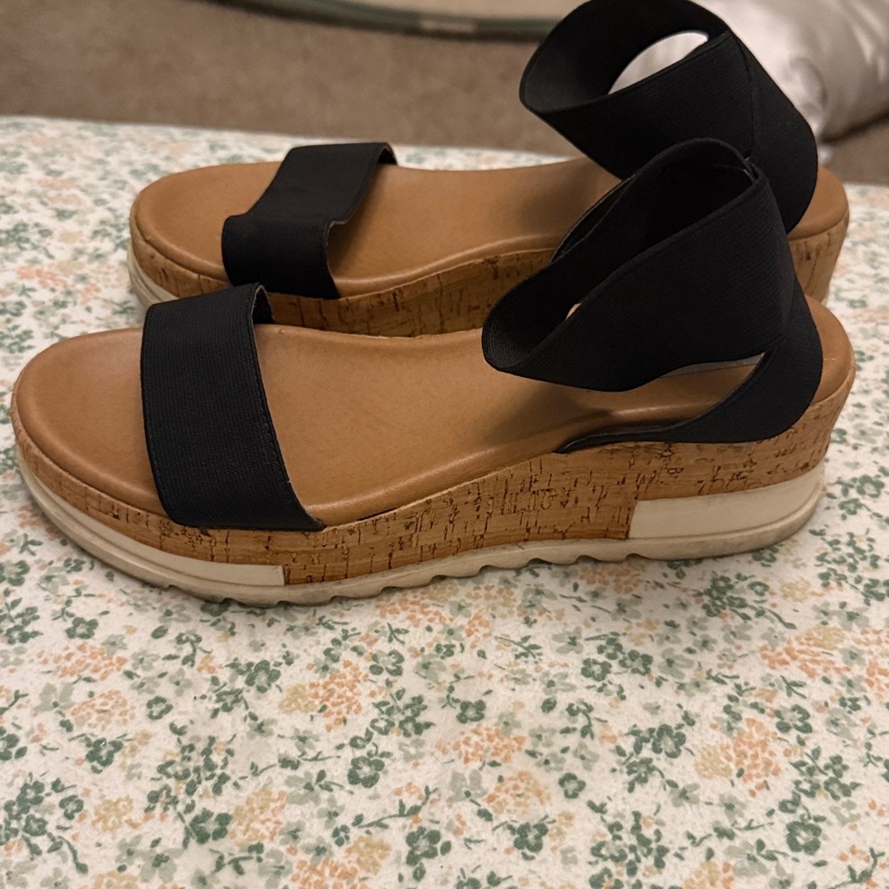Steve Madden wedges